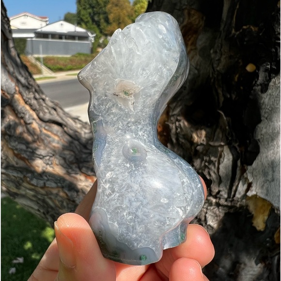 Moss Agate Lady Body With Quartz - Picture 7 of 11